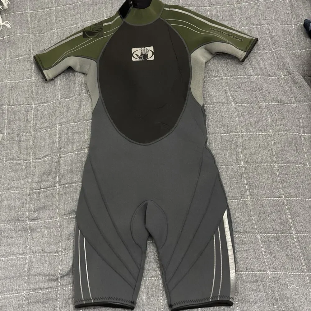 Kids Body Glove shorty springsuit wetsuit With olive green and gray panel design